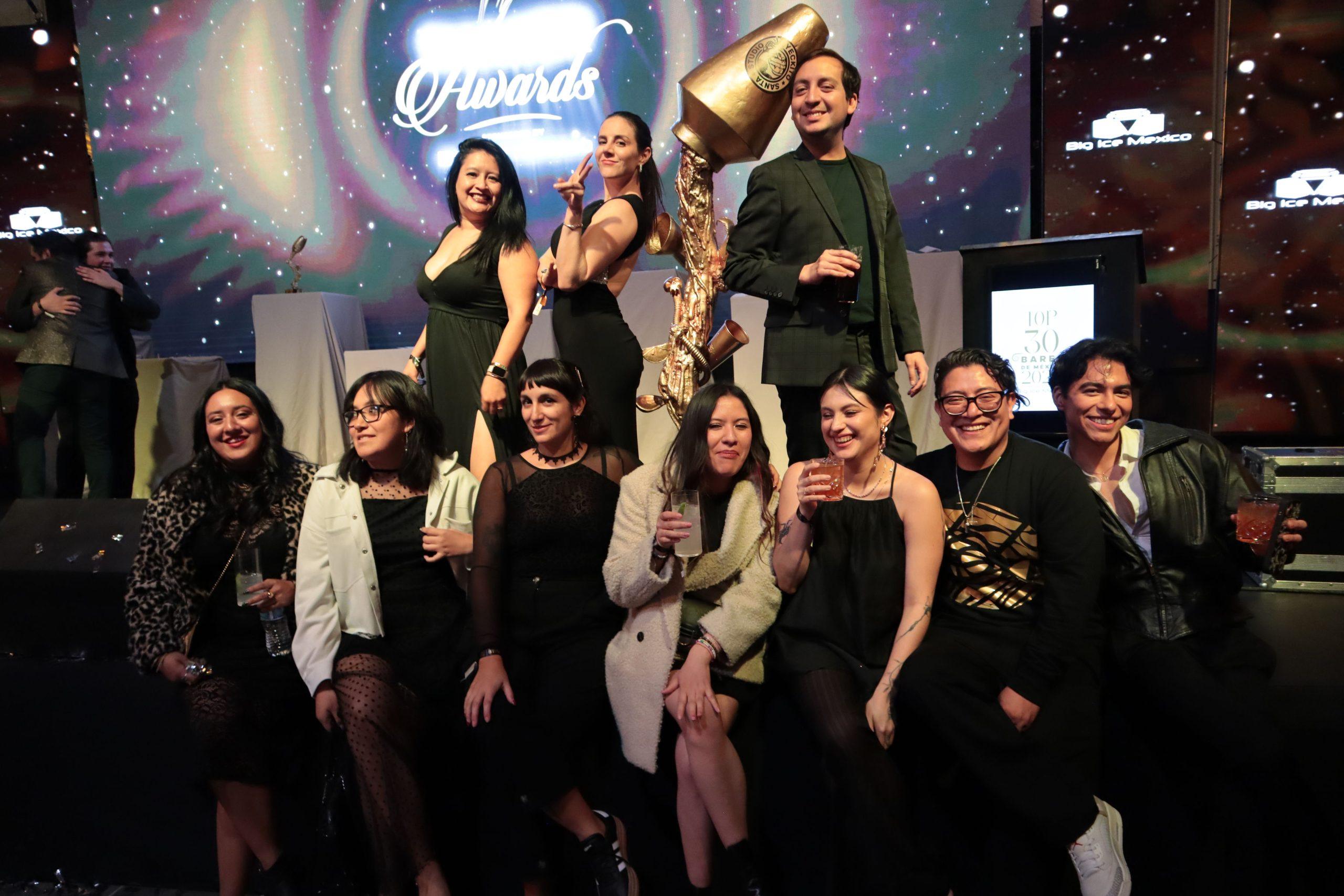 shaker-awards-by-invisible-colectivo-200