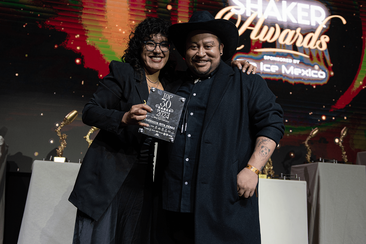 shaker-awards-by-invisible-colectivo-93